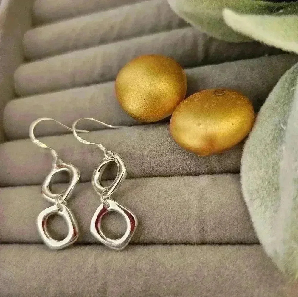 Dangling square stacked 925 sterling silver earrings. - Picture 2 of 6